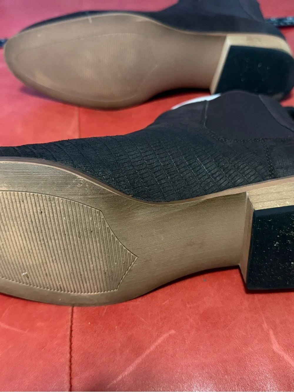 Steve Madden Chelsea boots - suede size 10.5
